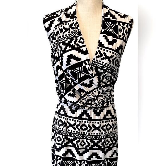 ECI Black and white maxi dress Medium - Picture 4 of 7